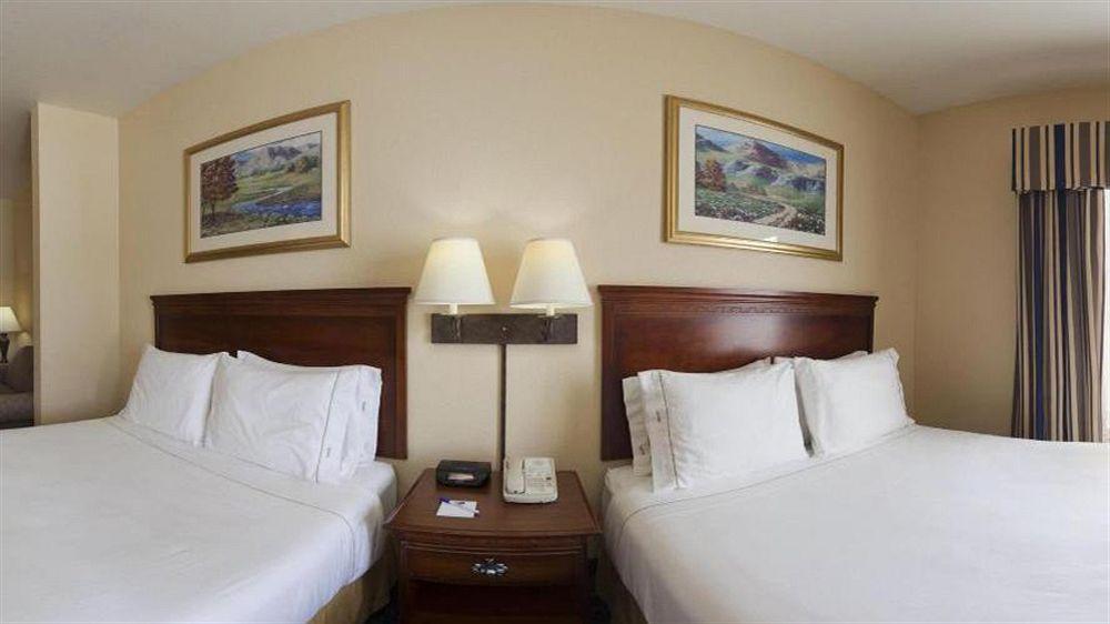 Holiday Inn Express Hotels & Suites Mountain Home By Ihg Exterior photo