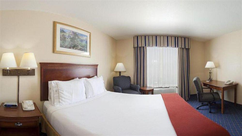 Holiday Inn Express Hotels & Suites Mountain Home By Ihg Exterior photo