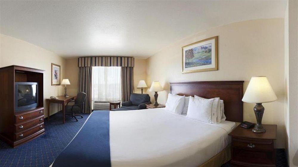 Holiday Inn Express Hotels & Suites Mountain Home By Ihg Exterior photo